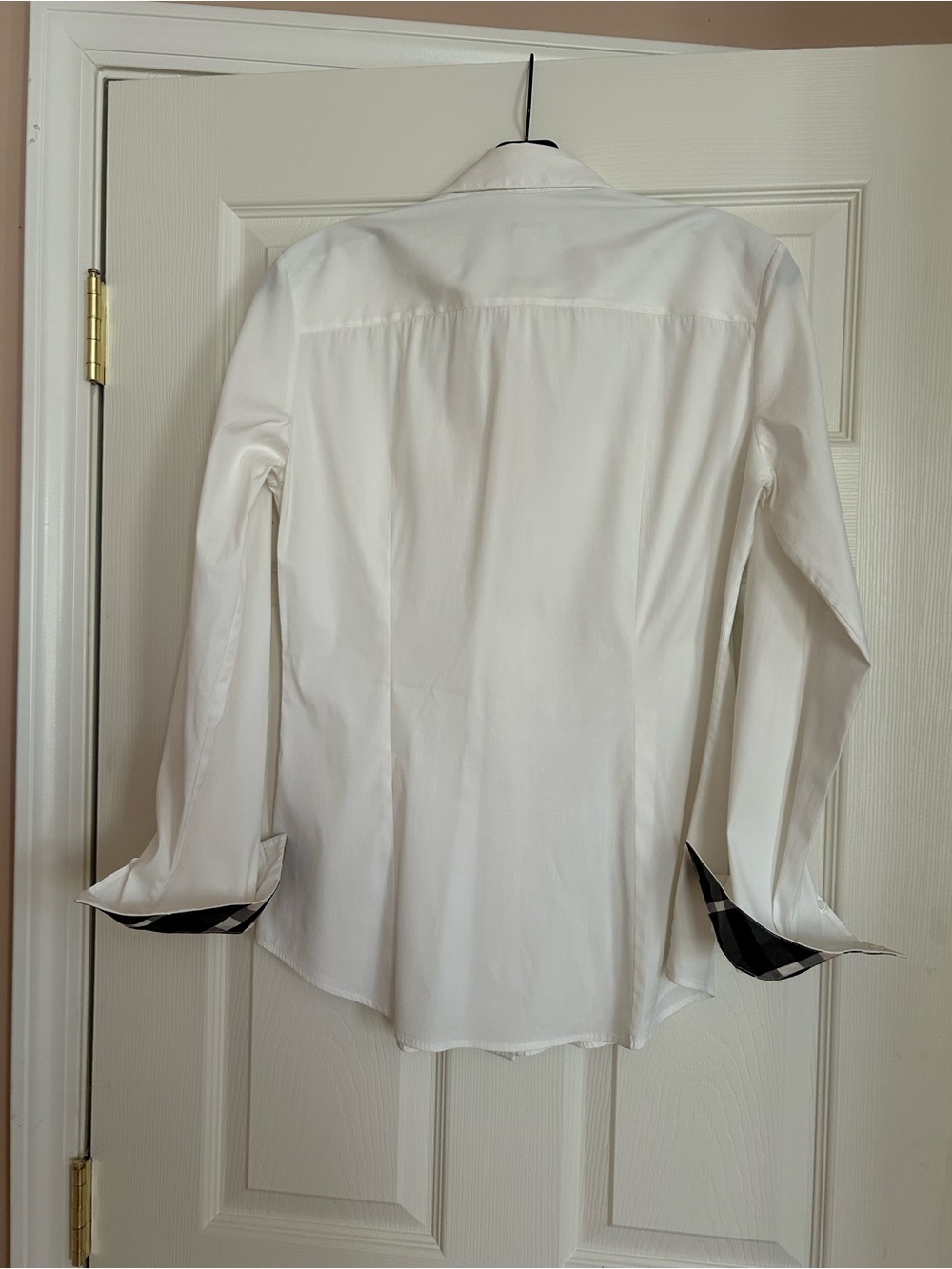 Burberry White Shirt with Black Trim - Picture 6 of 6